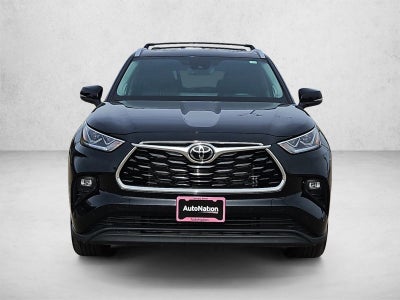 2025 Toyota Highlander LE