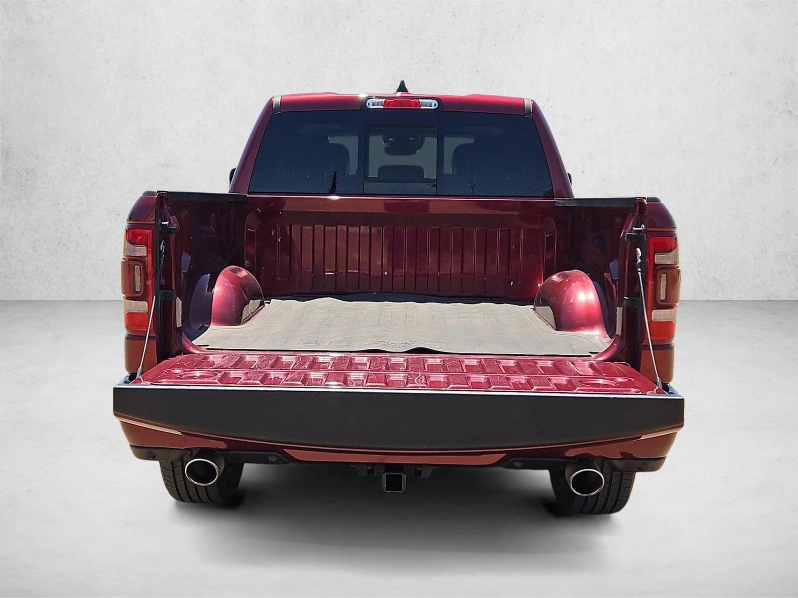 2022 RAM 1500 Laramie Crew Cab 4x4 5'7" Box
