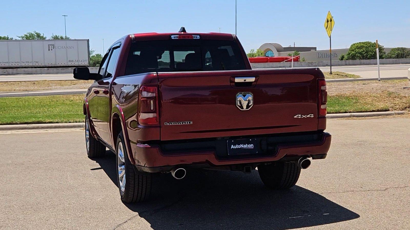 2022 RAM 1500 Laramie Crew Cab 4x4 5'7" Box