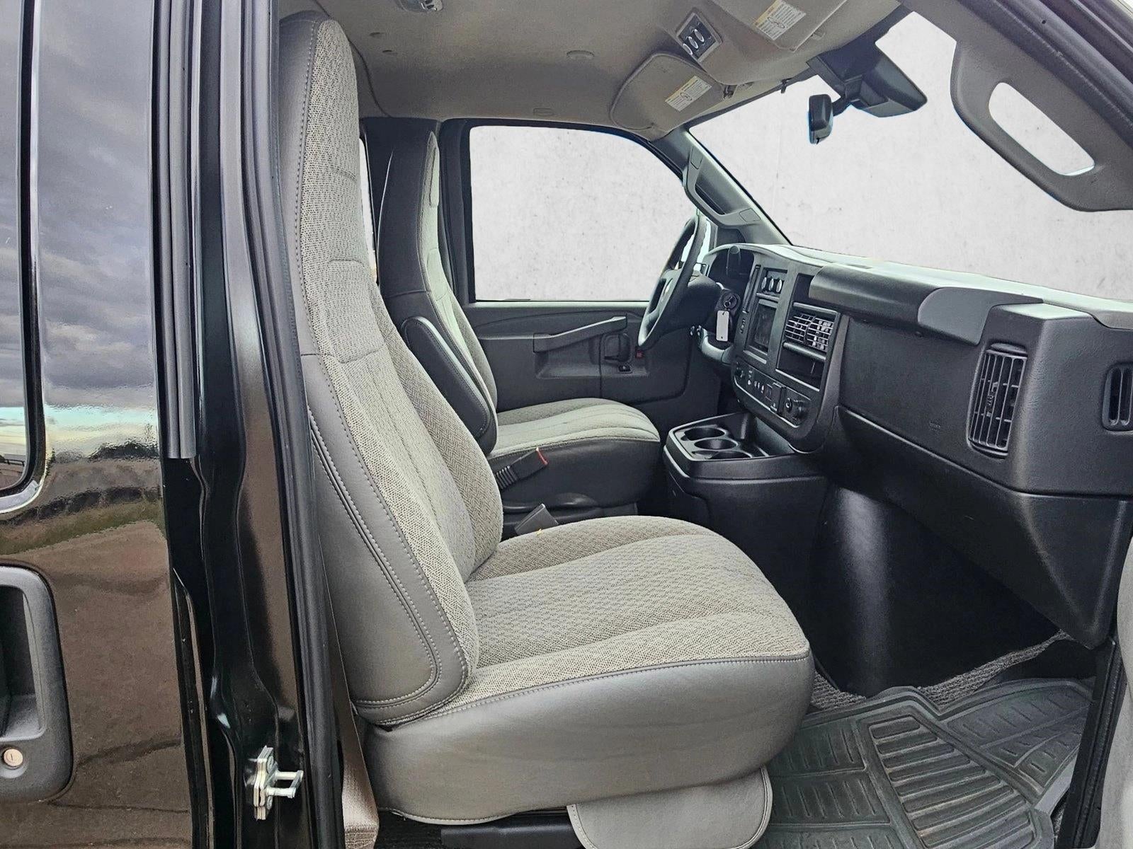 2024 Chevrolet Express Passenger 2500 1LT