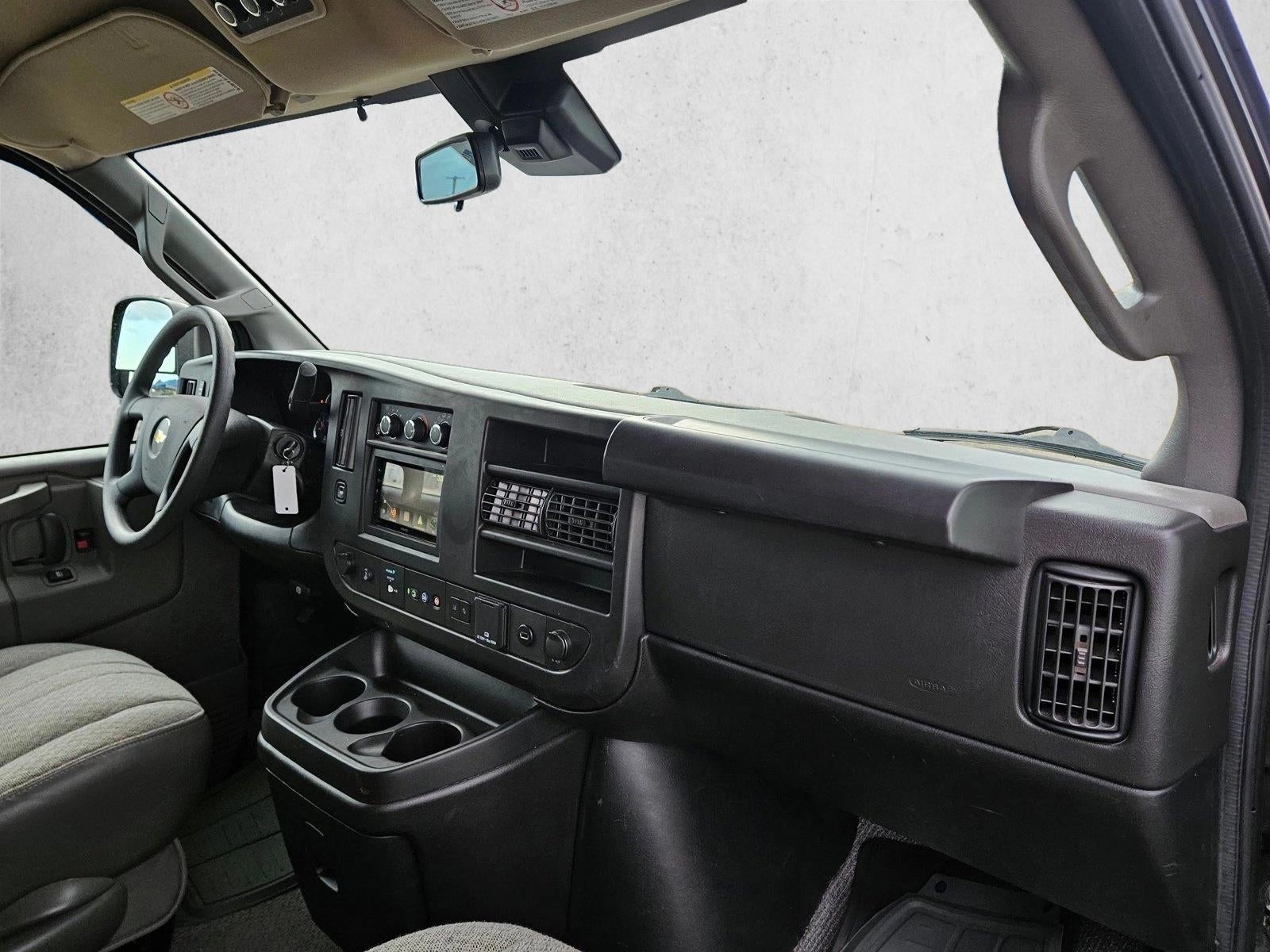 2024 Chevrolet Express Passenger 2500 1LT