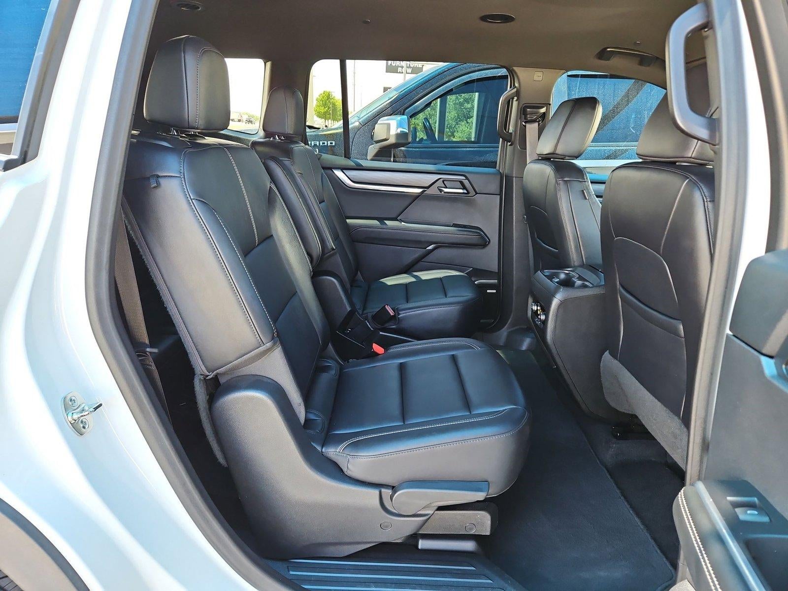 2024 GMC Acadia Elevation