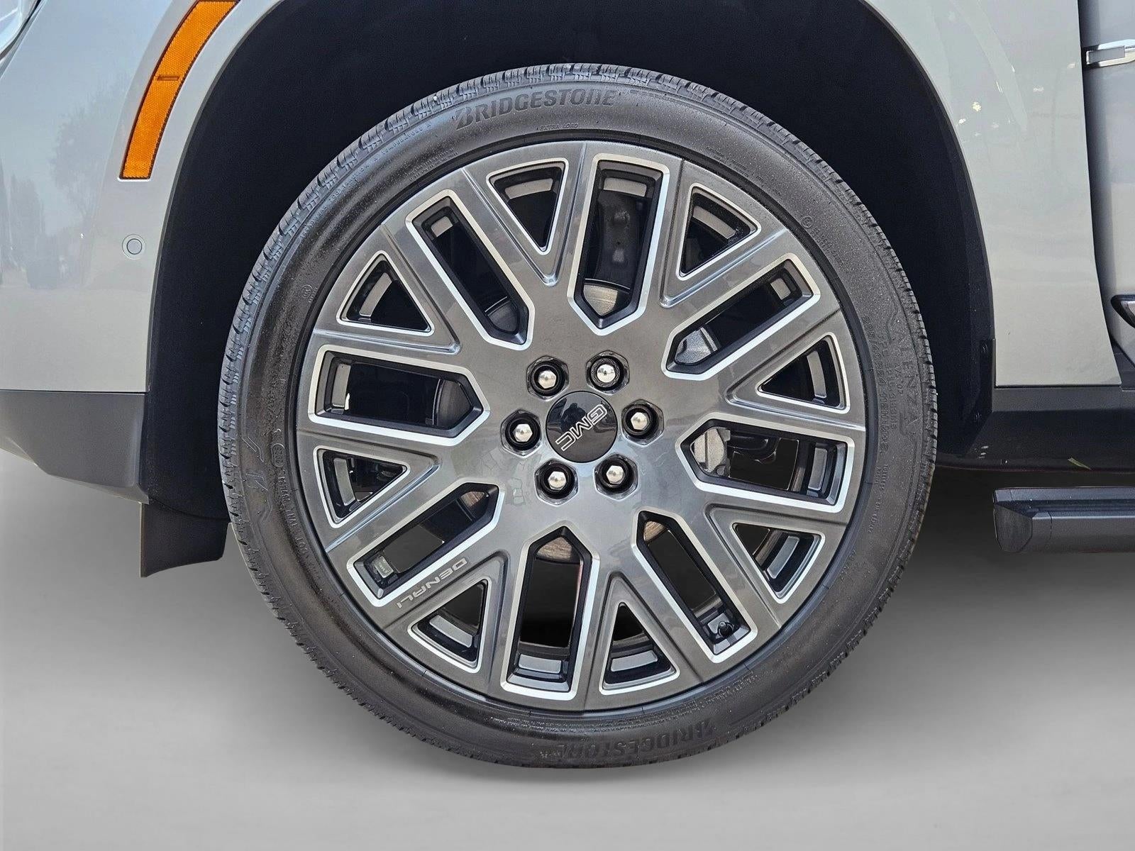 2025 GMC Yukon Denali Ultimate