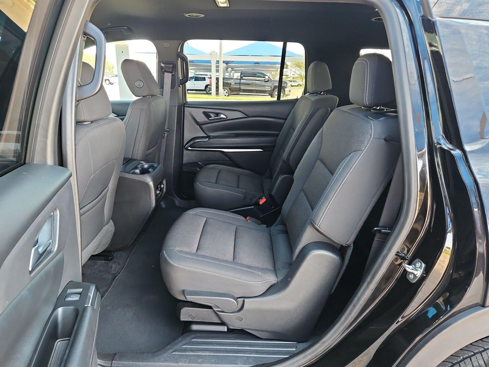 2024 Chevrolet Traverse LT