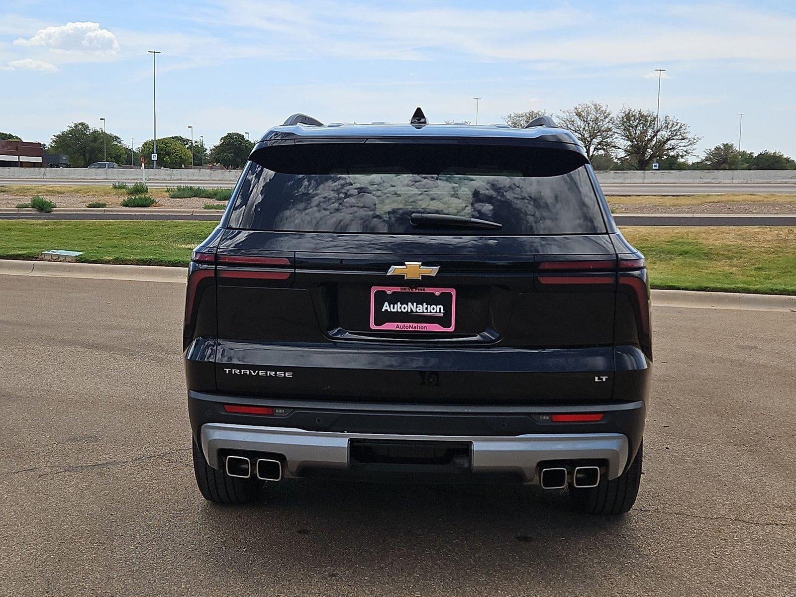 2024 Chevrolet Traverse LT