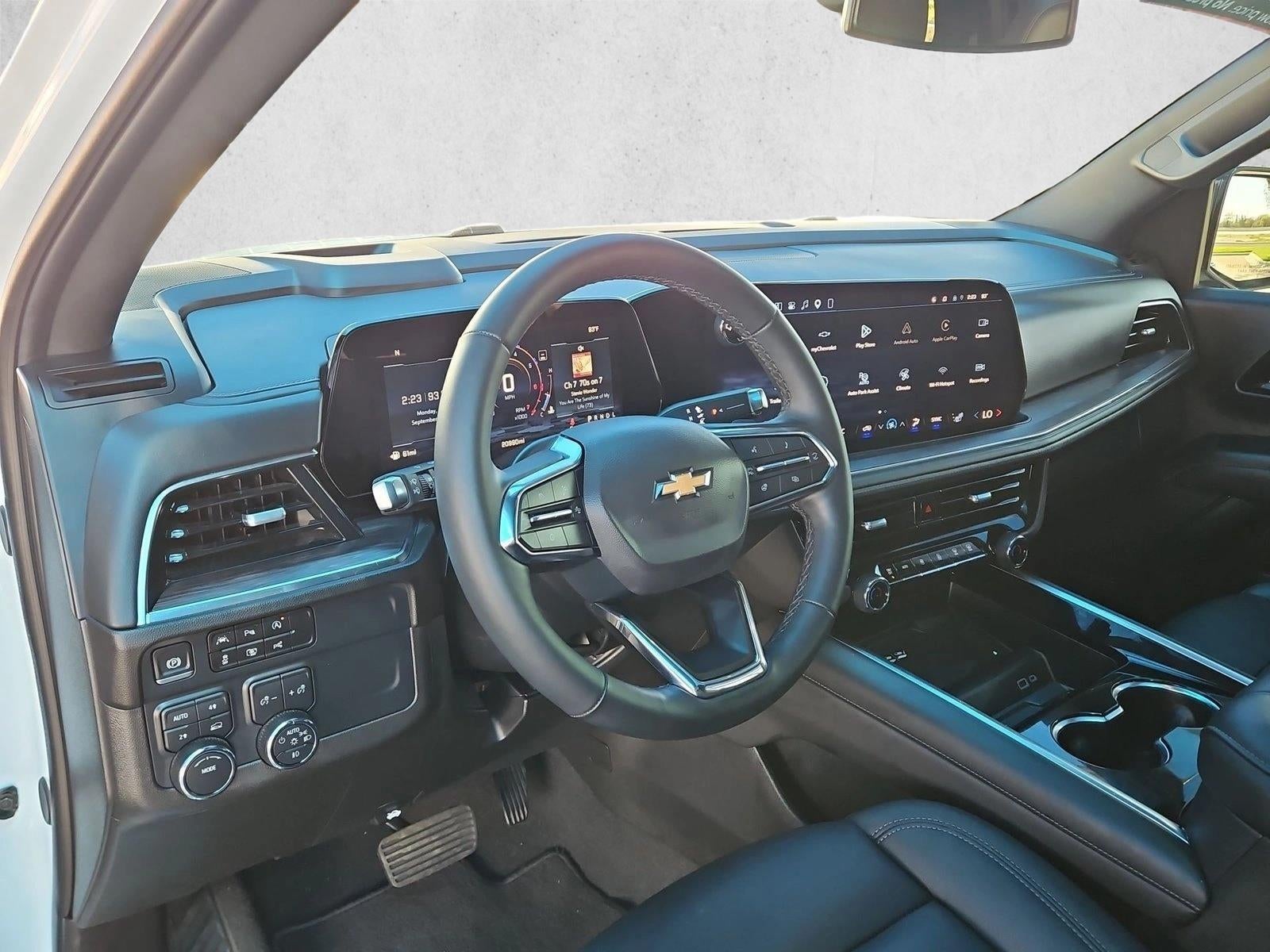 2025 Chevrolet Suburban LT
