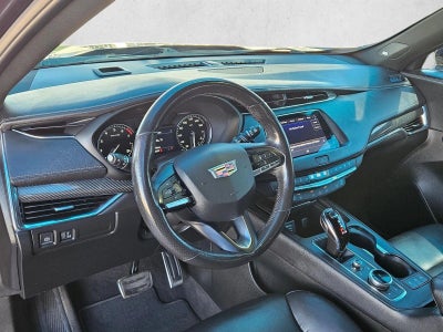 2023 Cadillac XT4 Sport
