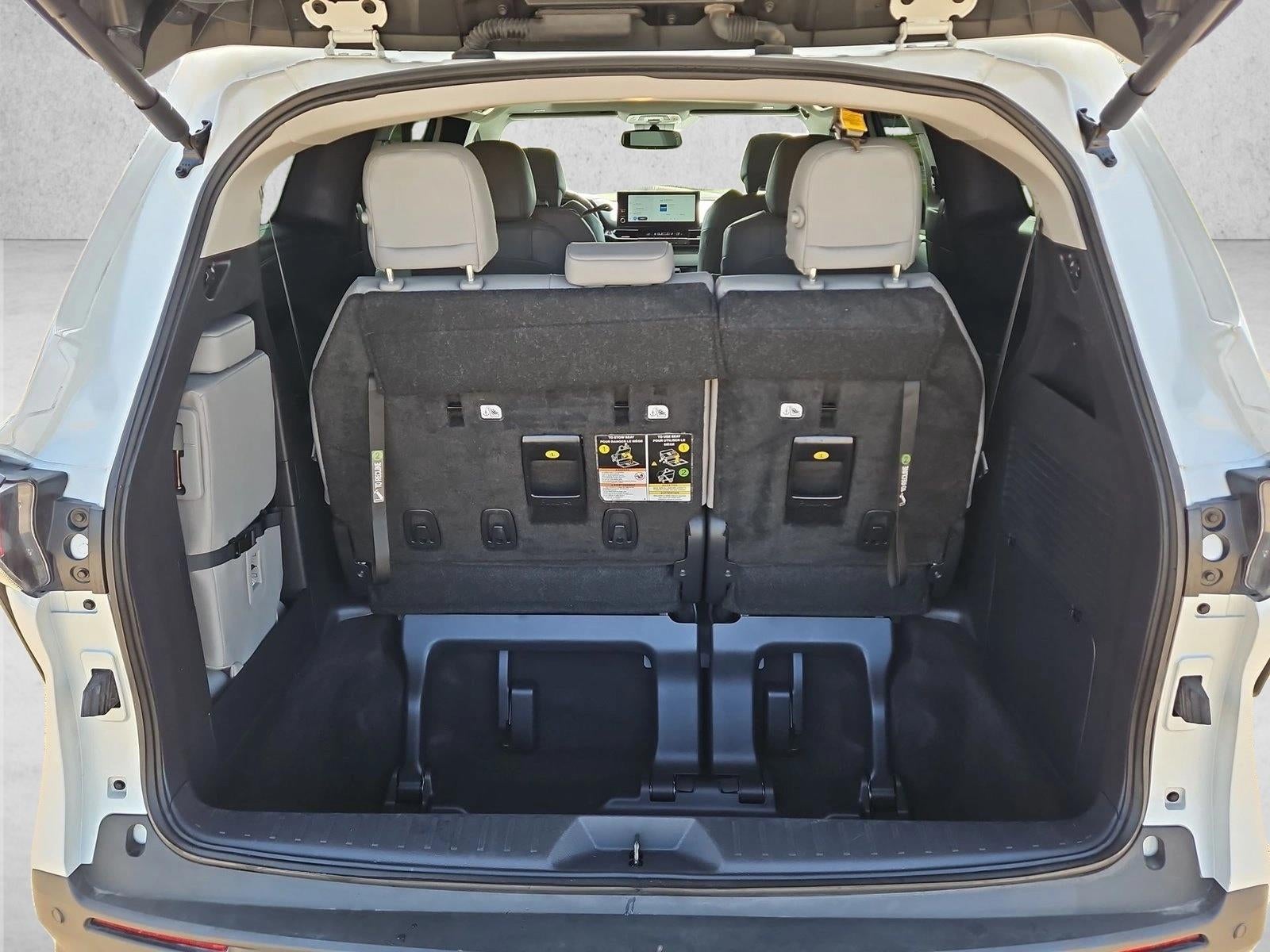 2025 Toyota Sienna XLE