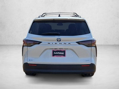 2025 Toyota Sienna XLE