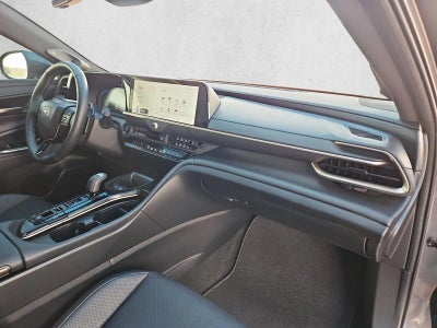 2024 Toyota Crown Platinum